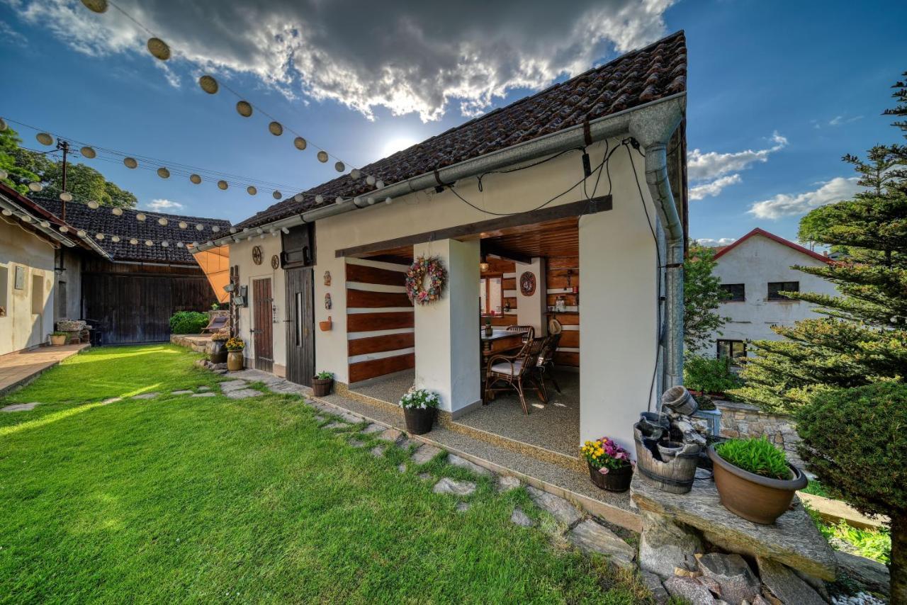 Chaloupka U Potoka Villa Kutná Hora Buitenkant foto